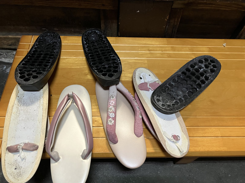 草履の底が取れたところ